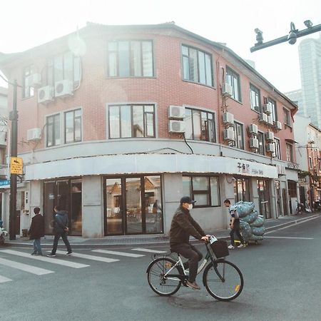Shanghai Fish Inn People Square Exterior photo